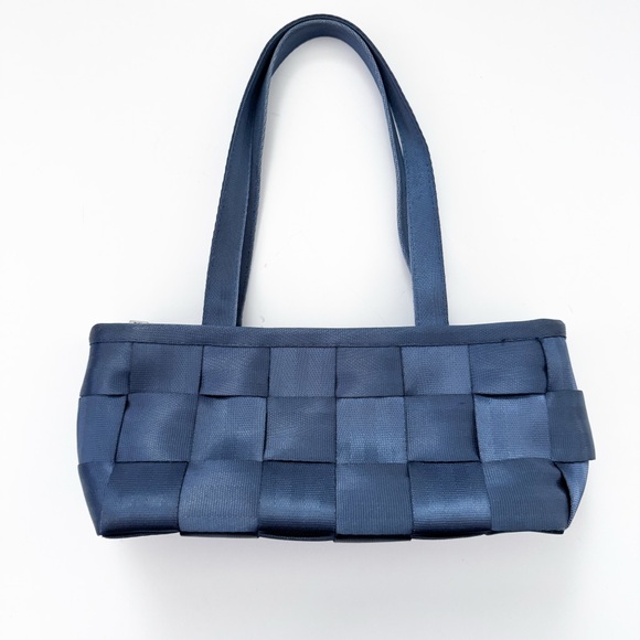 Harvey’s Blue Seatbelt Checkerboard Weave Shoulder Bag - Picture 3 of 6